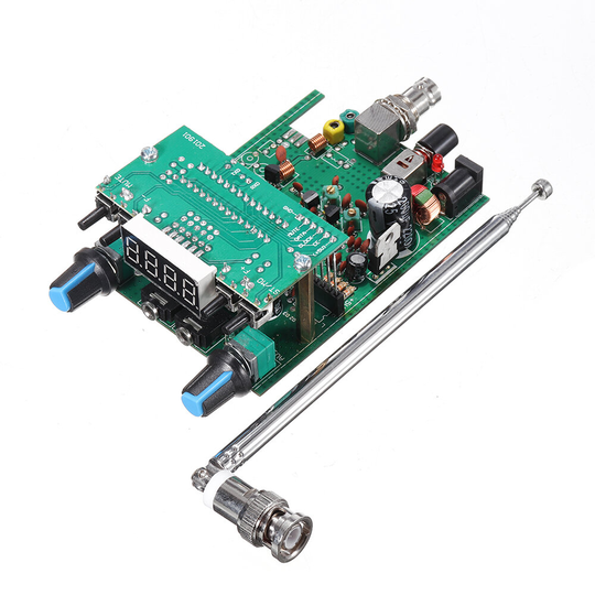 88-108MHz 0,5W BH1415F 200M FM-radiostation PLL Stereo FM-sändarmodul med digital display LED-modul + 75cm Q9 Audio Aign