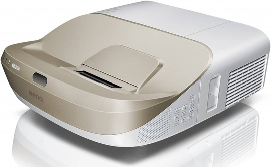 BenQ W1600UST FullHD 3D ultralähivideotykki